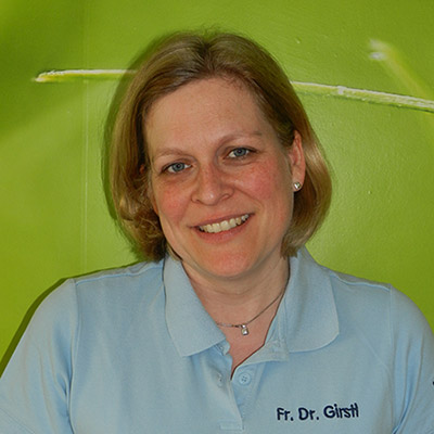 Dr. Michaela Girstl